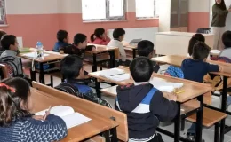 Okullarda serbest kıyafet uygulaması sona eriyor